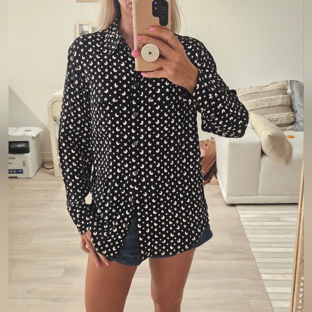 Rare EQUIPMENT BLACK BUTTON DOWN W STAR AND MOON PRINT. SZ S